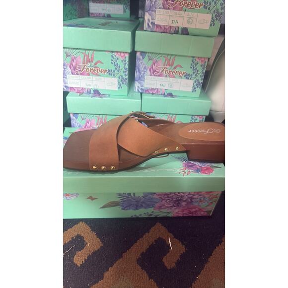 Forever tan clogs - Picture 1 of 1